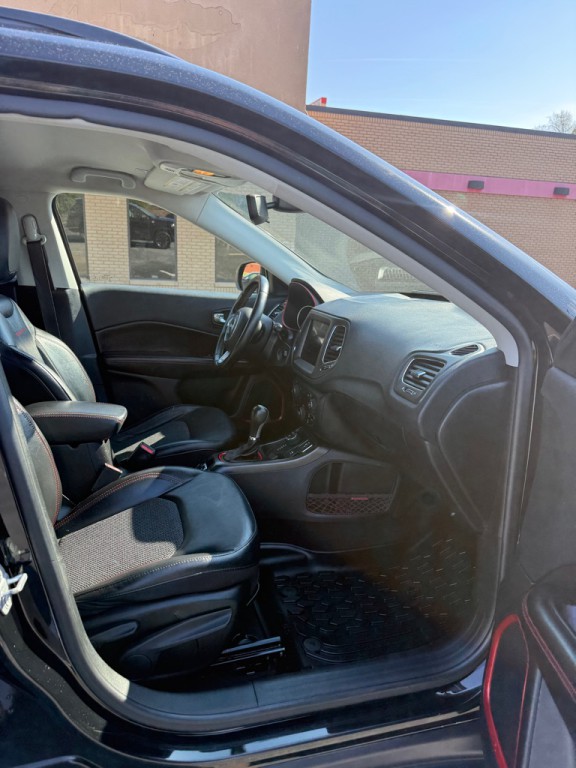 2019 Jeep Compass Image 12
