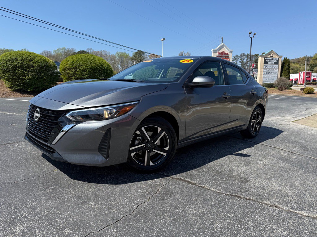2025 Nissan Sentra Image 1