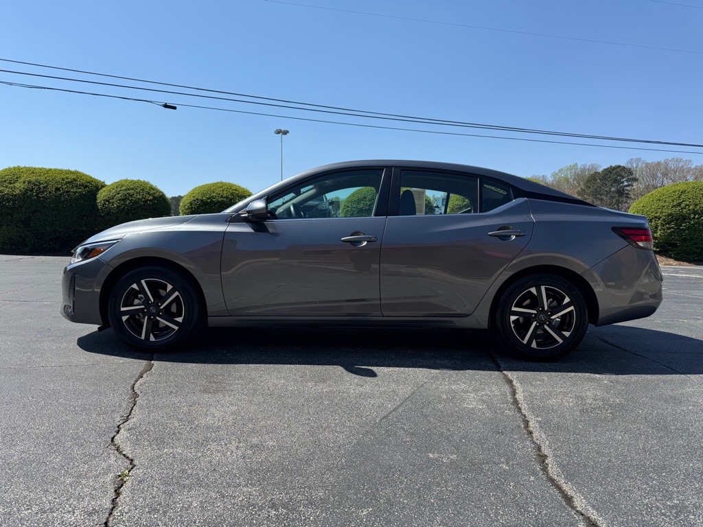 2025 Nissan Sentra Image 2
