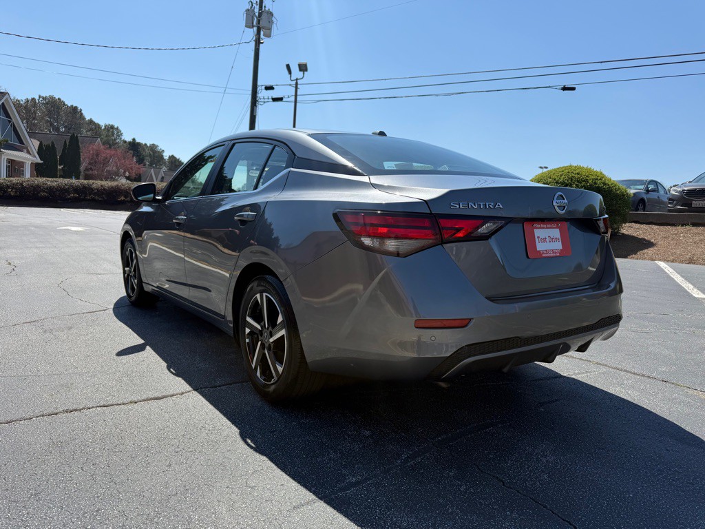 2025 Nissan Sentra Image 3