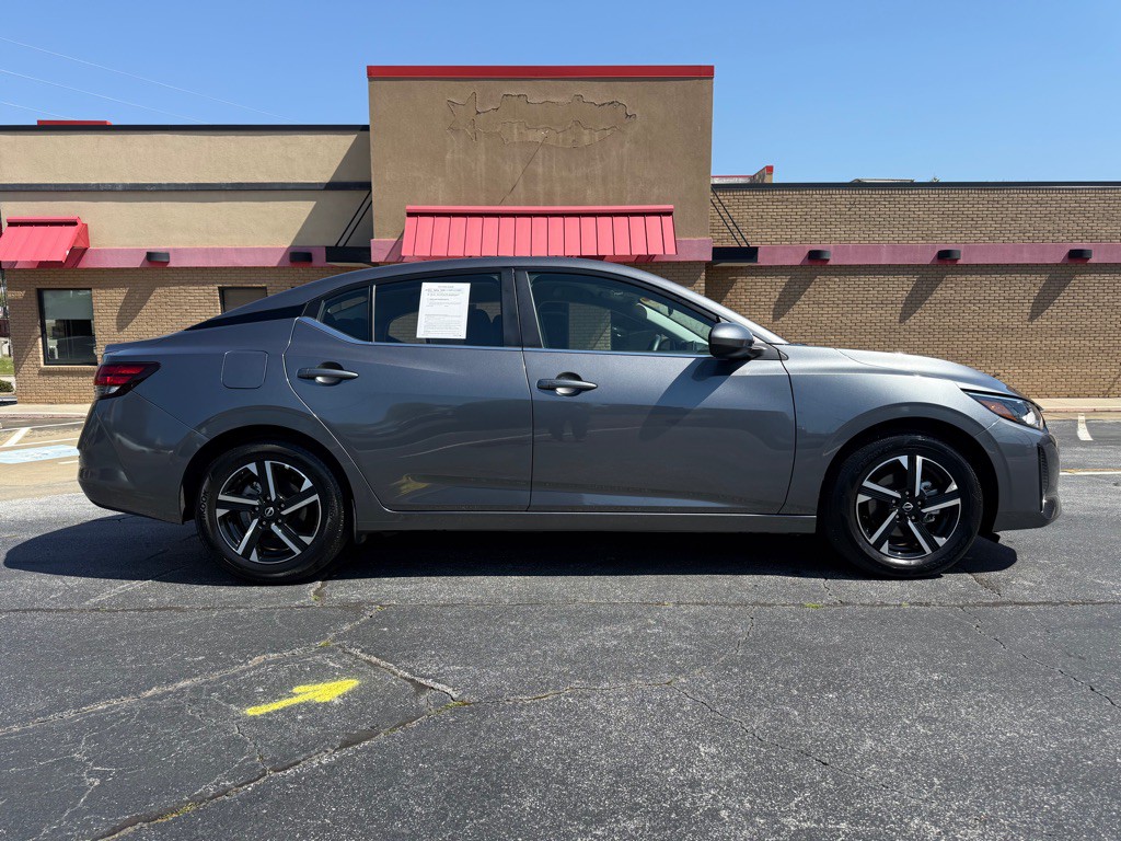 2025 Nissan Sentra Image 6