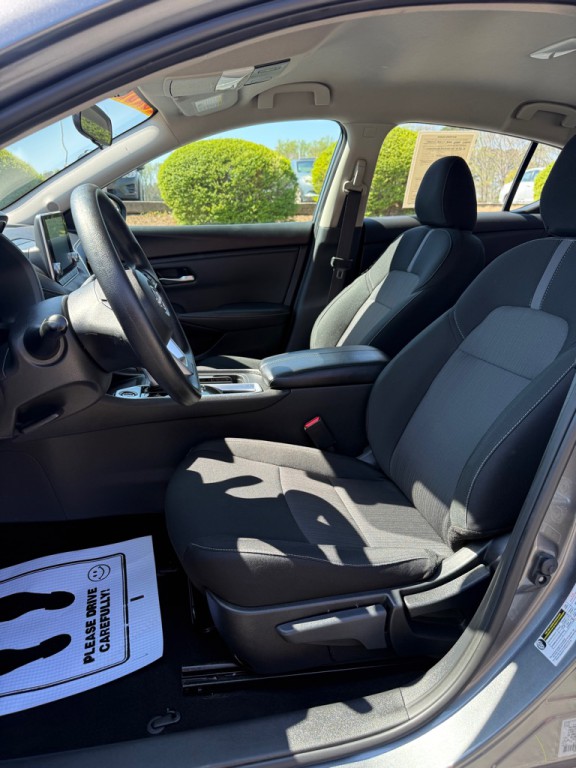 2025 Nissan Sentra Image 8