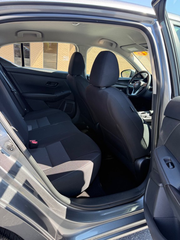 2025 Nissan Sentra Image 10