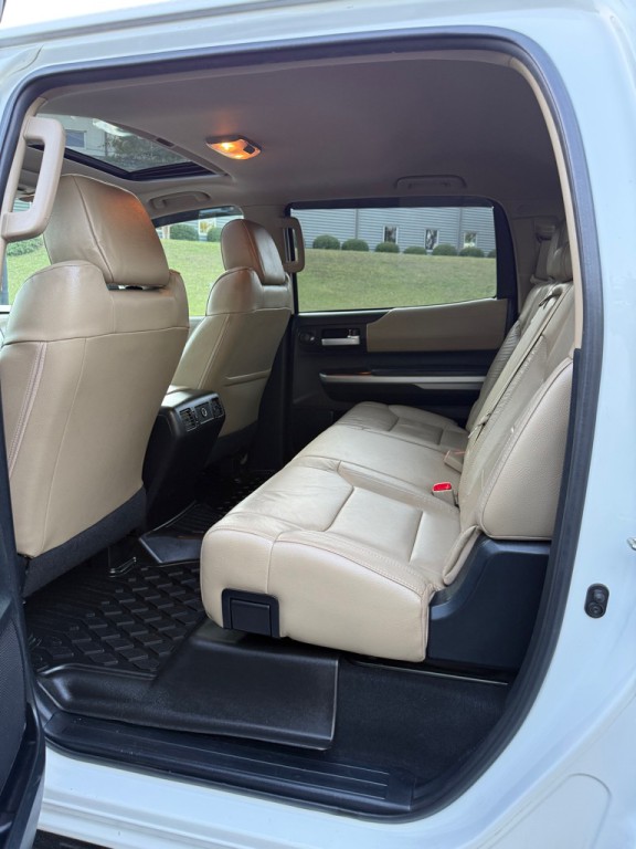 2014 Toyota Tundra Image 10