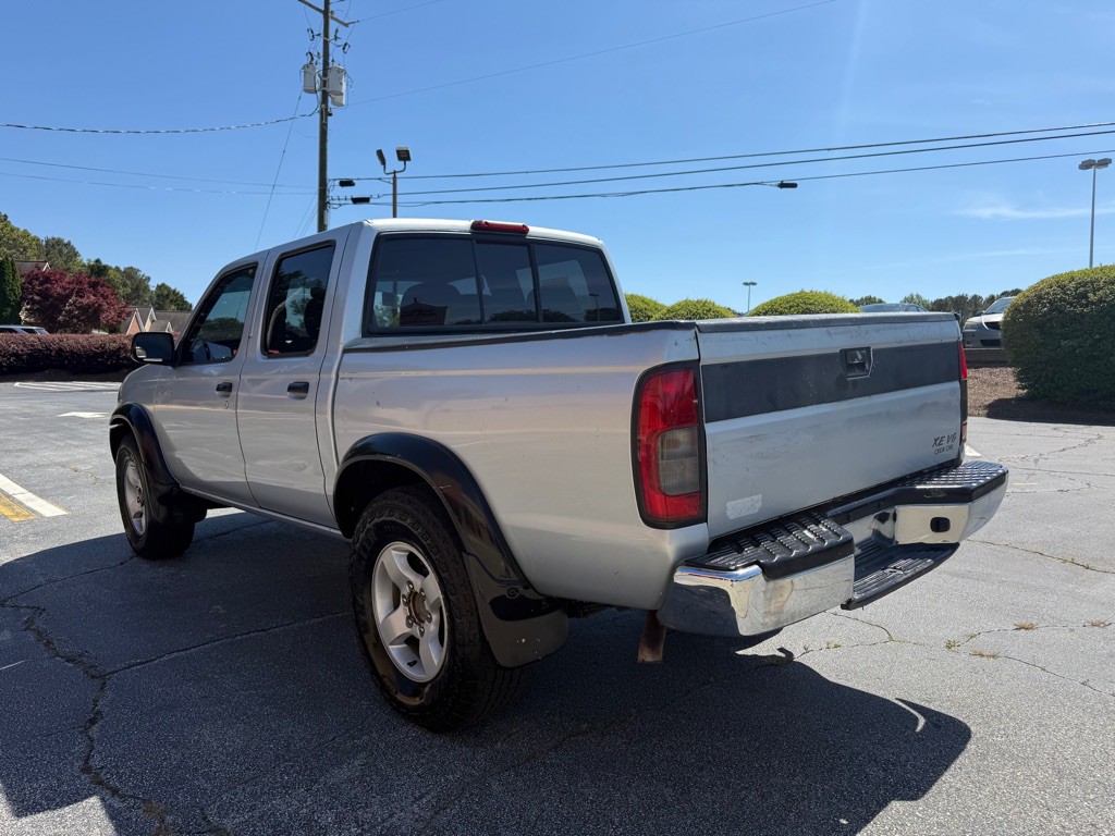 2000 Nissan Frontier Image 3