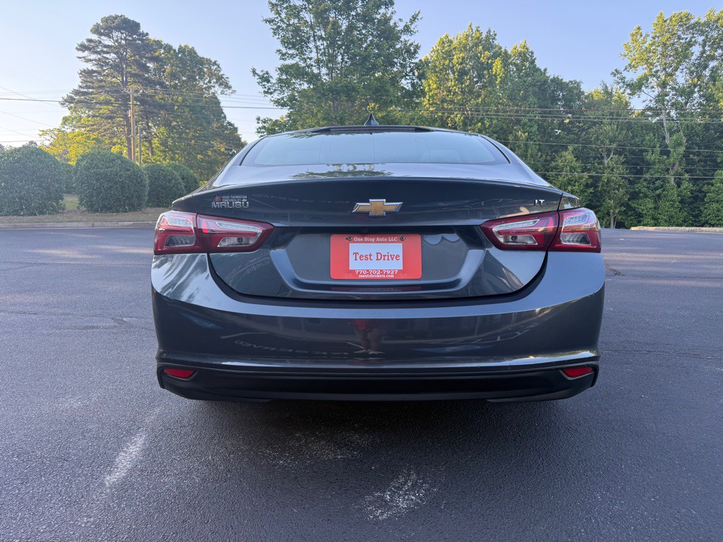 2021 Chevrolet Malibu Image 4