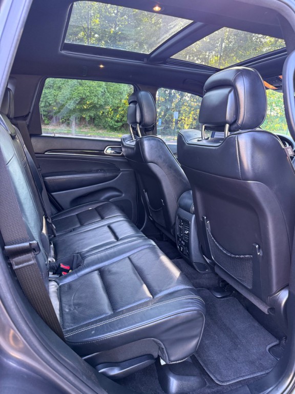 2016 Jeep Grand Cherokee Image 12