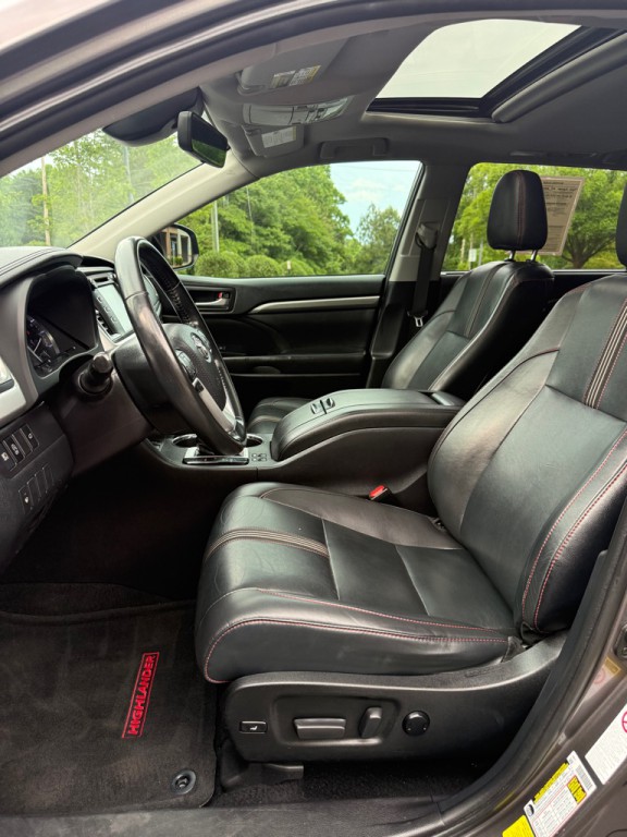 2019 Toyota Highlander Image 9