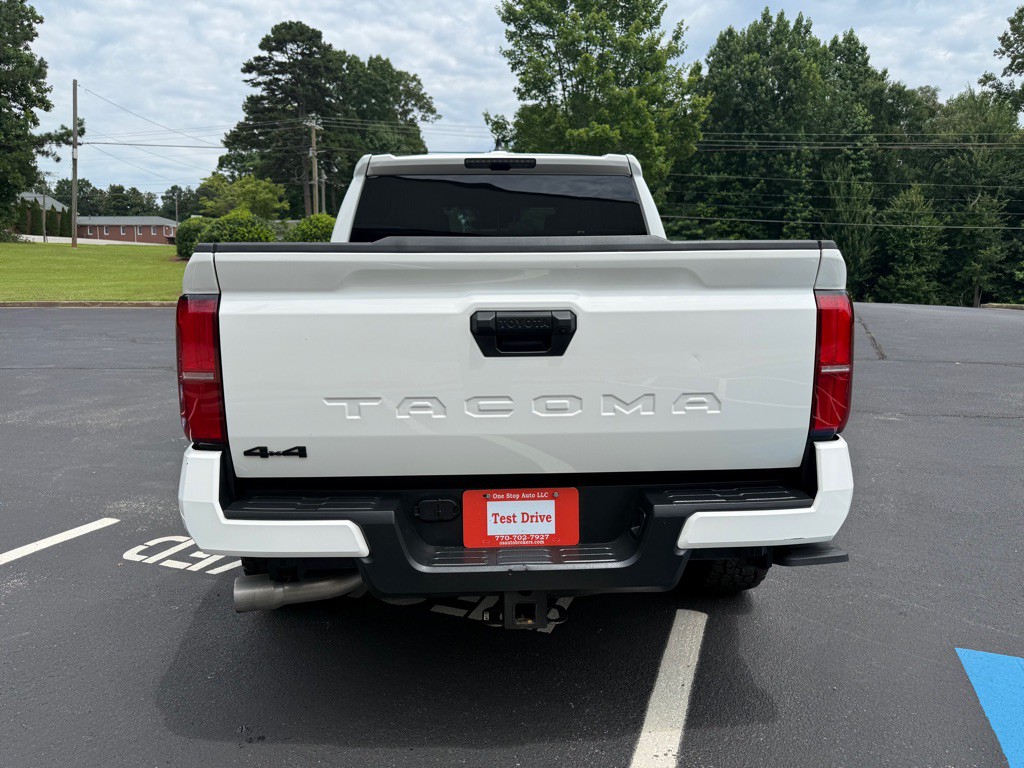 2024 Toyota Tacoma Image 4