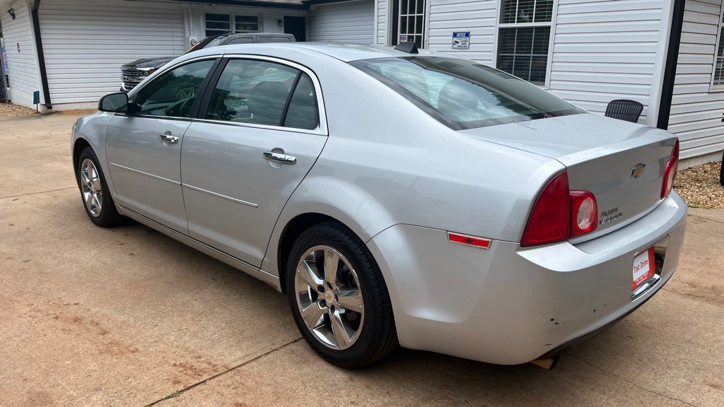 2012 Chevrolet Malibu Image 3