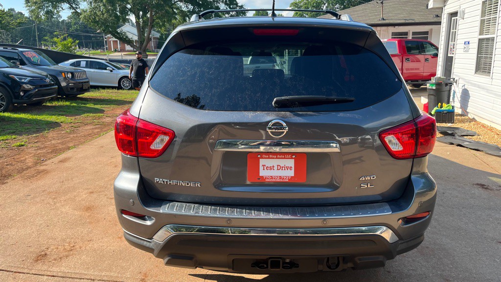 2017 Nissan Pathfinder Image 4
