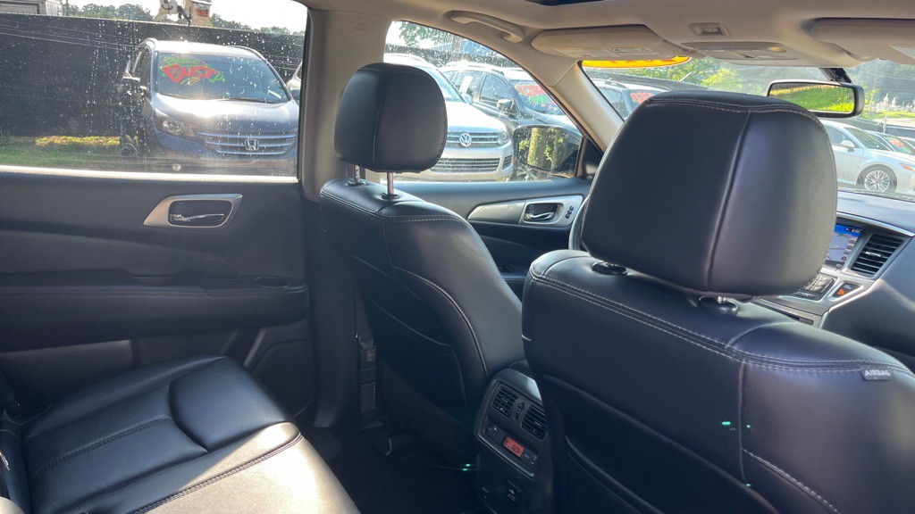 2017 Nissan Pathfinder Image 14