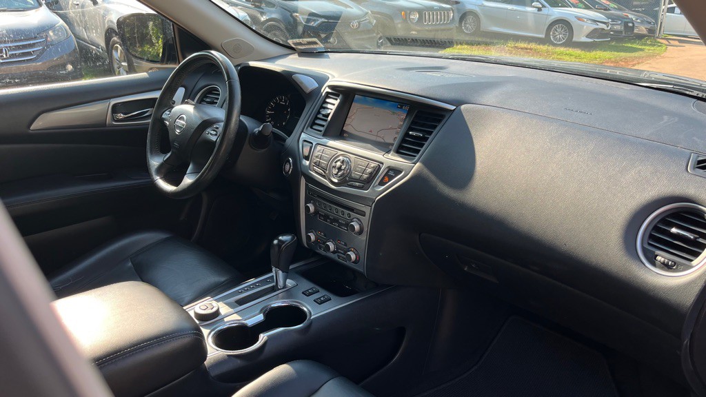 2017 Nissan Pathfinder Image 17