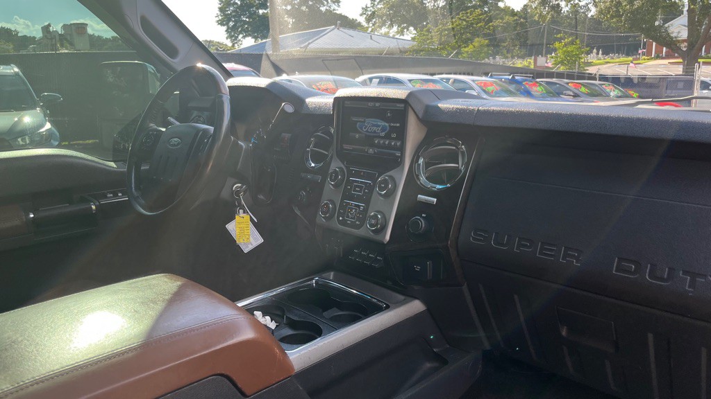 2014 Ford F-350 Image 17