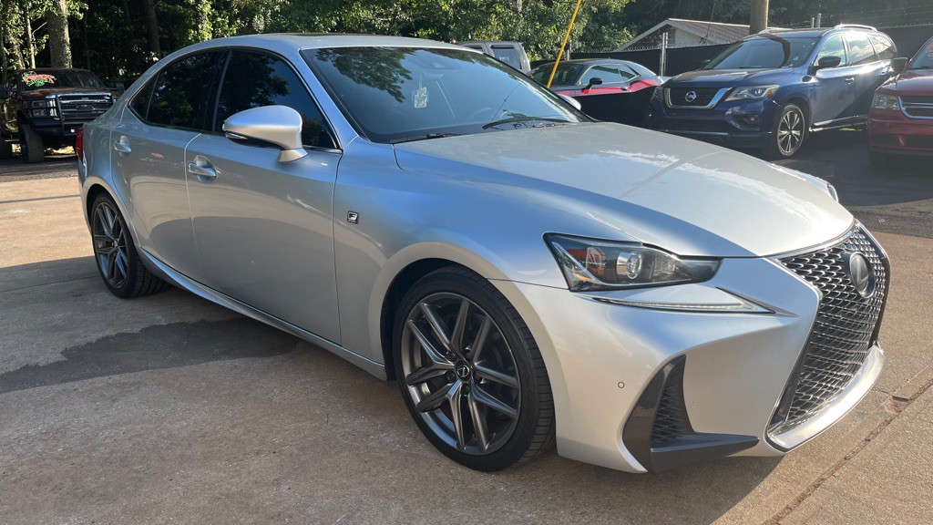 2019 Lexus IS Image 7