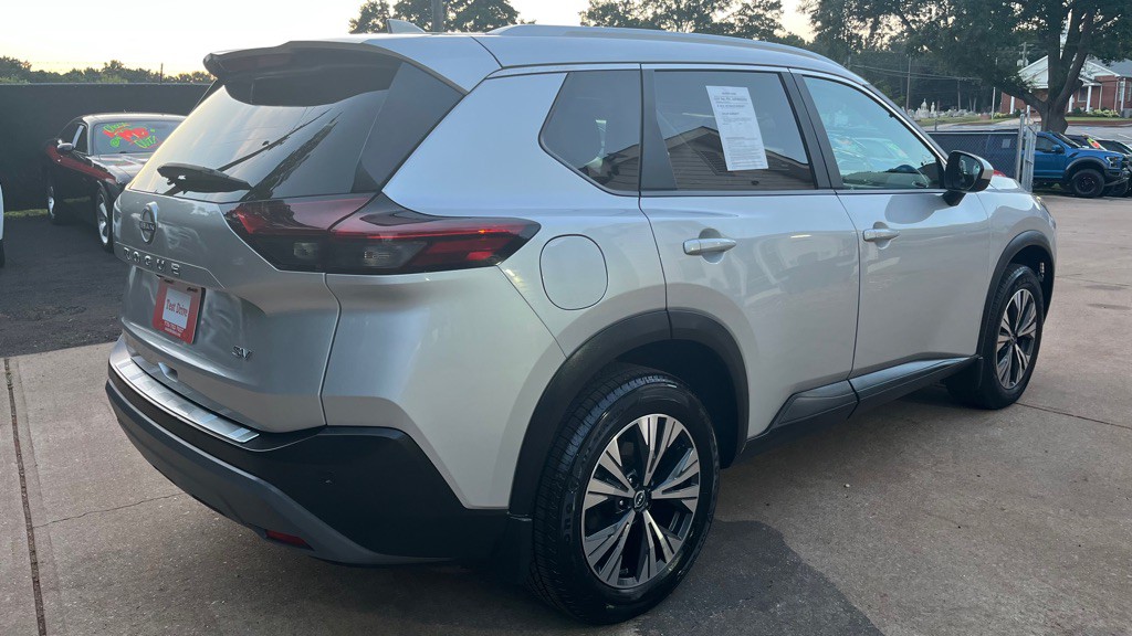 2023 Nissan Rogue Image 5