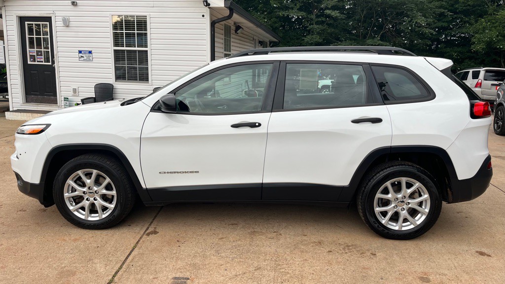 2016 Jeep Cherokee Image 2