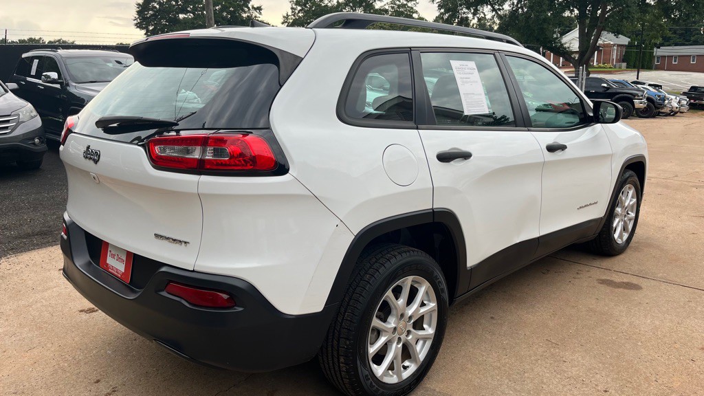 2016 Jeep Cherokee Image 5