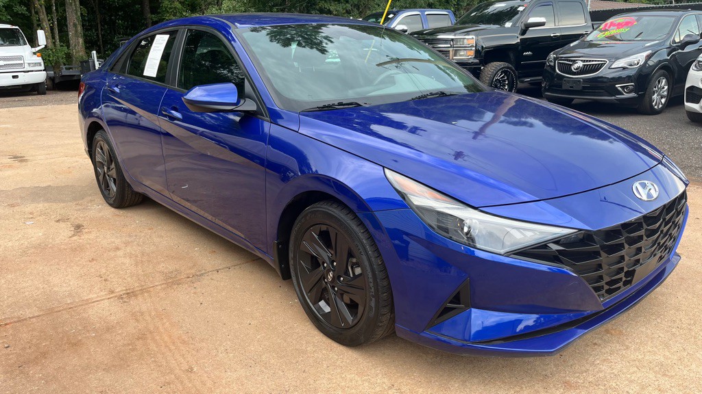2022 Hyundai Elantra Image 7