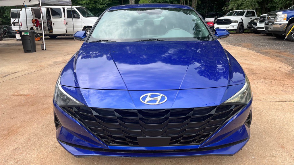 2022 Hyundai Elantra Image 8