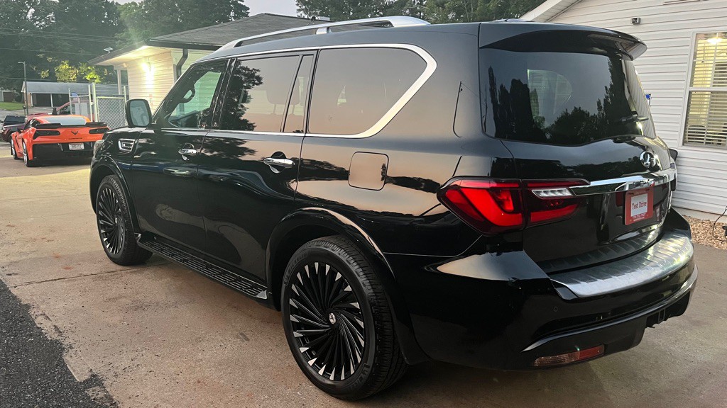 2019 INFINITI QX80 Image 3