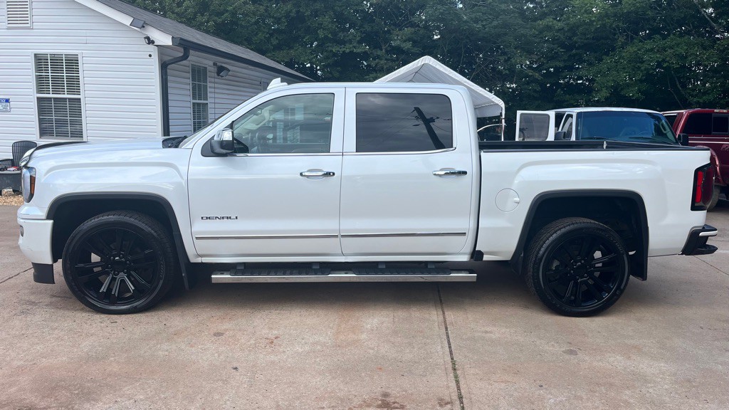 2016 GMC Sierra Image 2