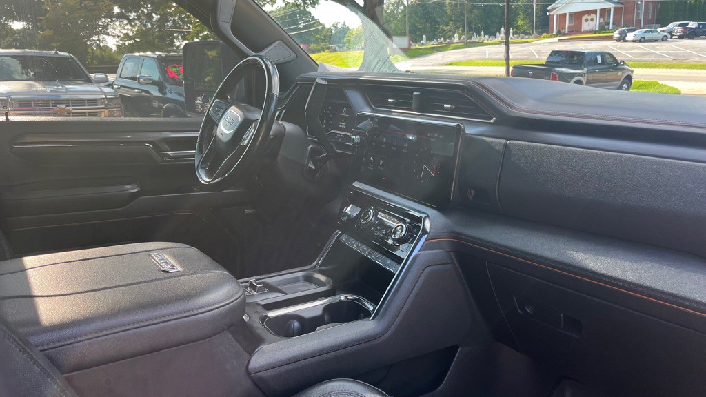 2024 GMC Sierra Image 18