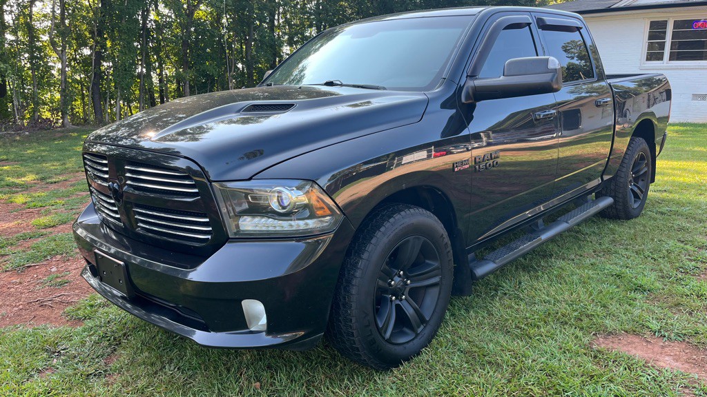 2016 RAM 1500 Image 1