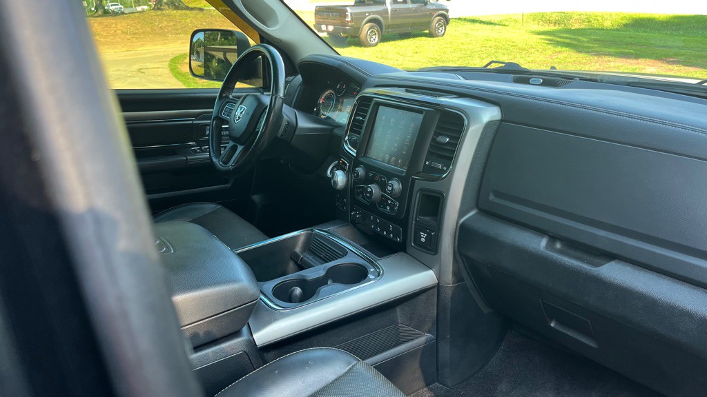 2016 RAM 1500 Image 16