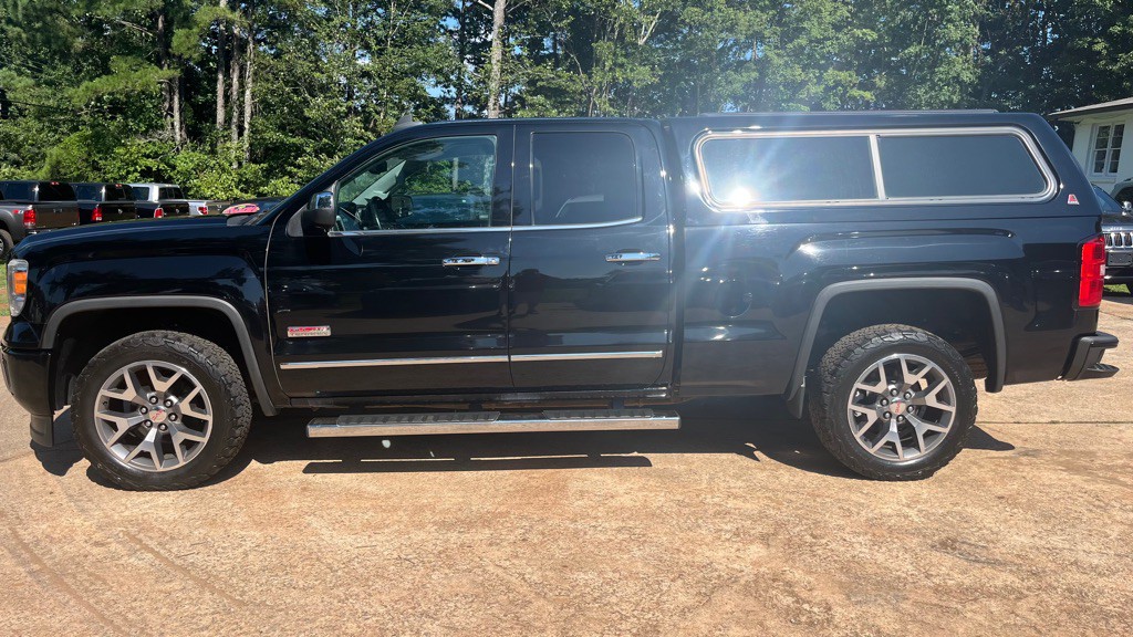 2015 GMC Sierra Image 2