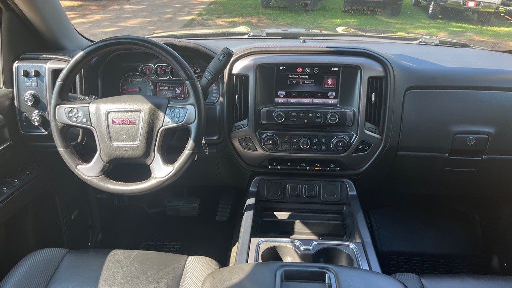 2015 GMC Sierra Image 14