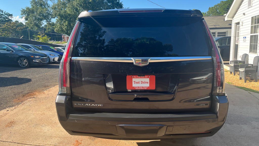 2017 Cadillac Escalade Image 4