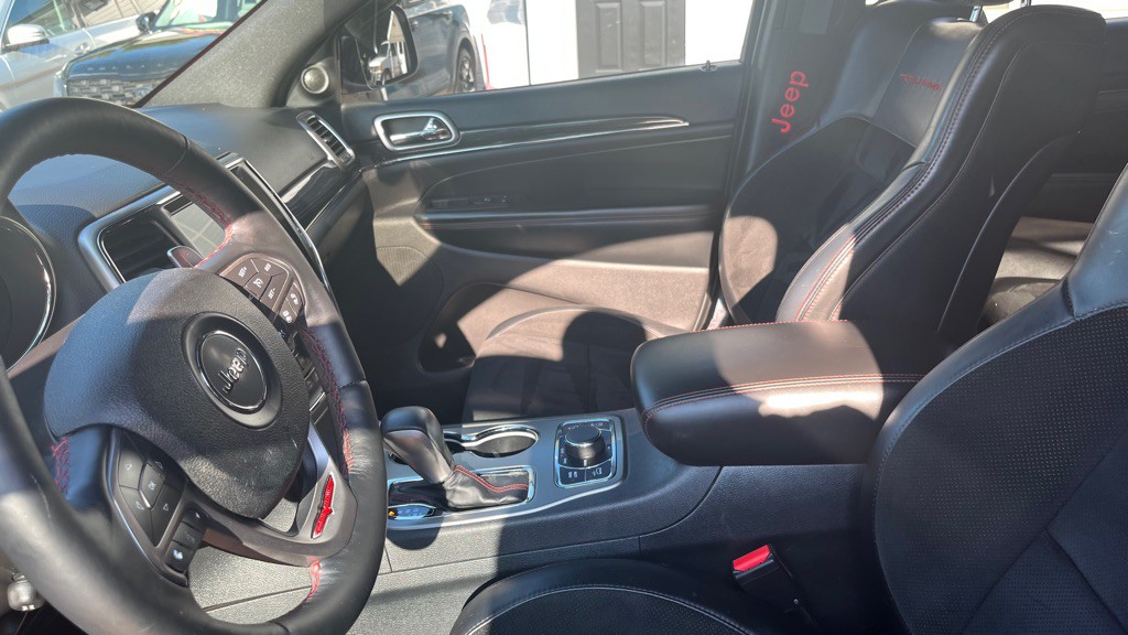 2017 Jeep Grand Cherokee Image 11