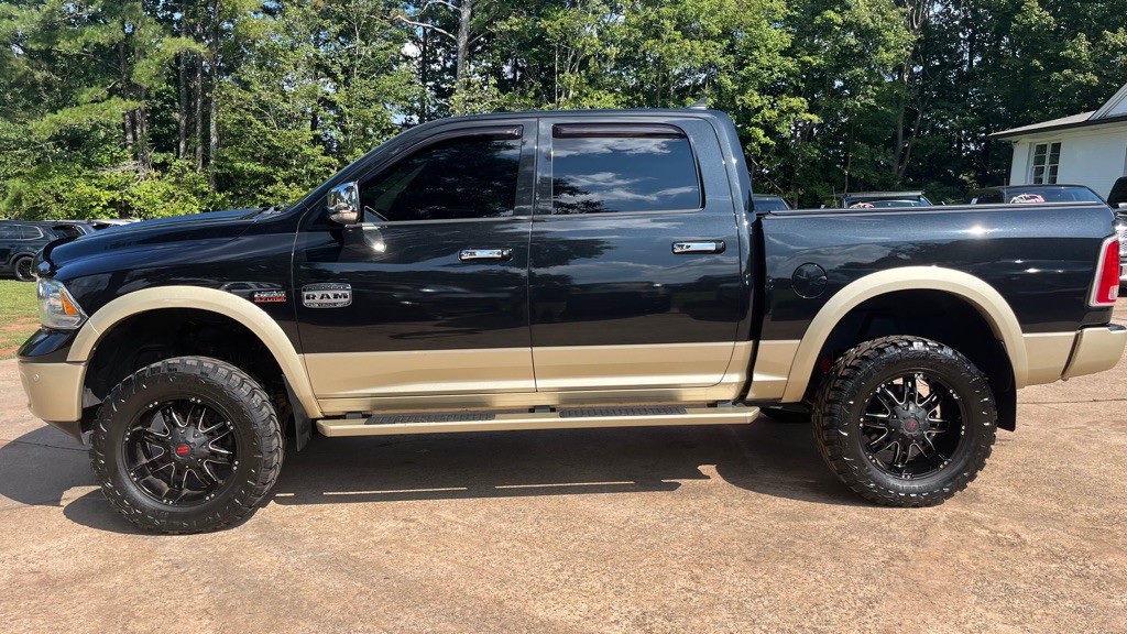 2016 RAM 1500 Image 2