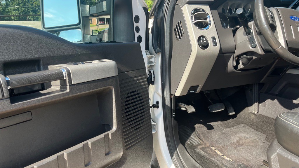 2014 Ford F-250 Image 9