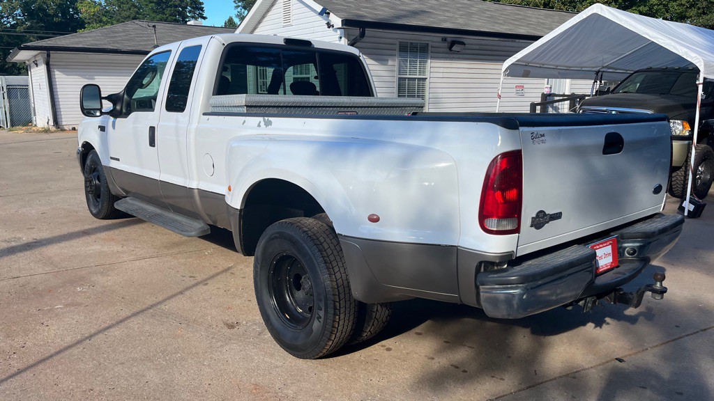 2003 Ford F-350 Image 3