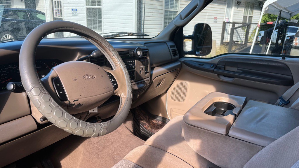 2003 Ford F-350 Image 10
