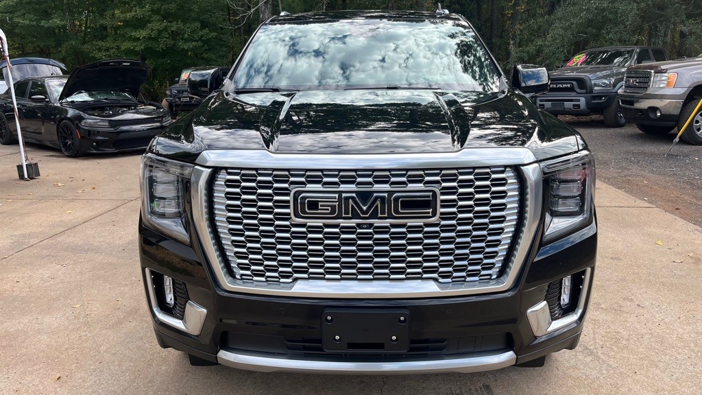 2023 GMC Yukon Image 8