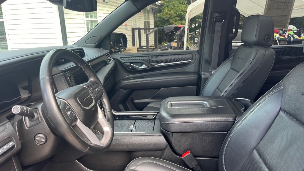 2023 GMC Yukon Image 11