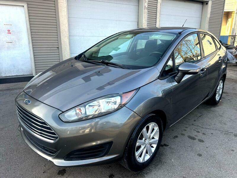 2014 Ford Fiesta Image 1