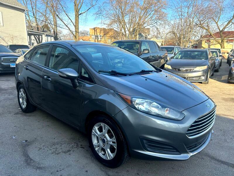 2014 Ford Fiesta Image 4