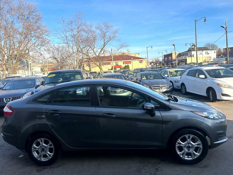 2014 Ford Fiesta Image 5