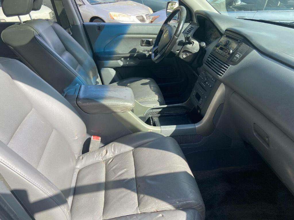 2005 Honda Pilot Image 13