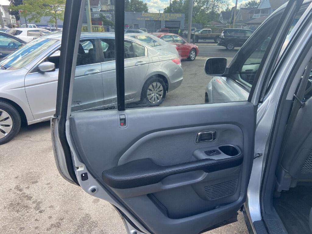 2005 Honda Pilot Image 17