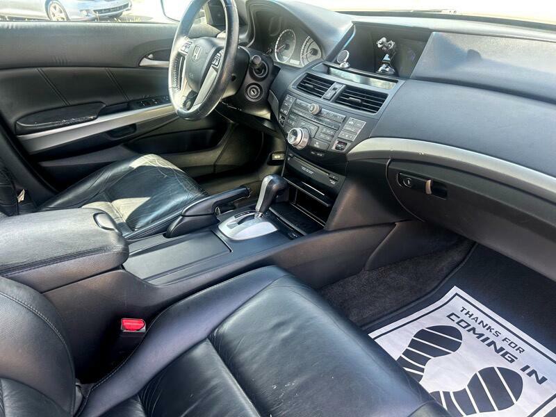 2010 Honda Accord Image 15