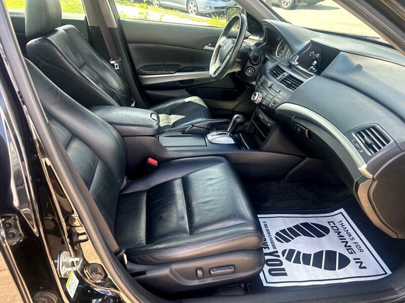 2010 Honda Accord Image 18