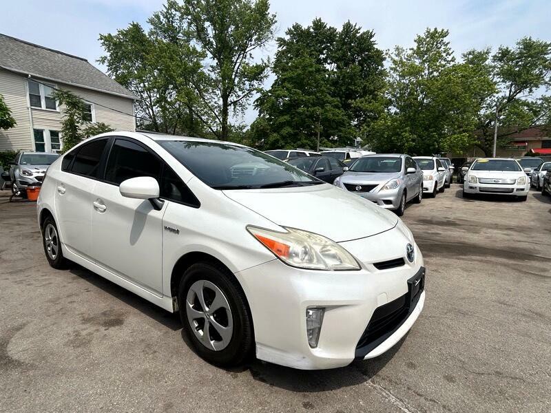 2013 Toyota Prius Image 2