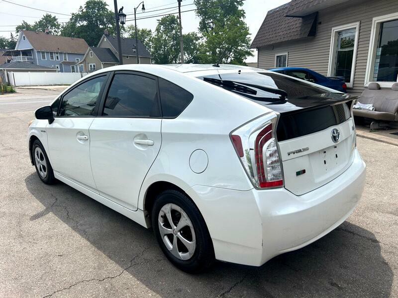 2013 Toyota Prius Image 7
