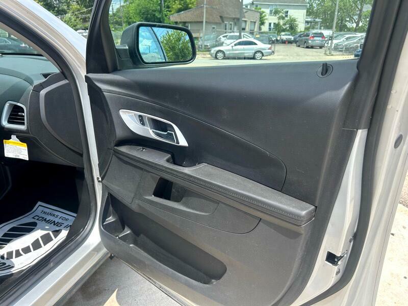 2017 Chevrolet Equinox Image 16