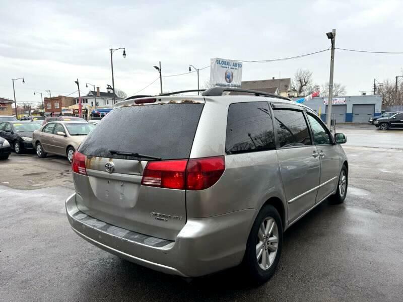 2005 Toyota Sienna Image 7